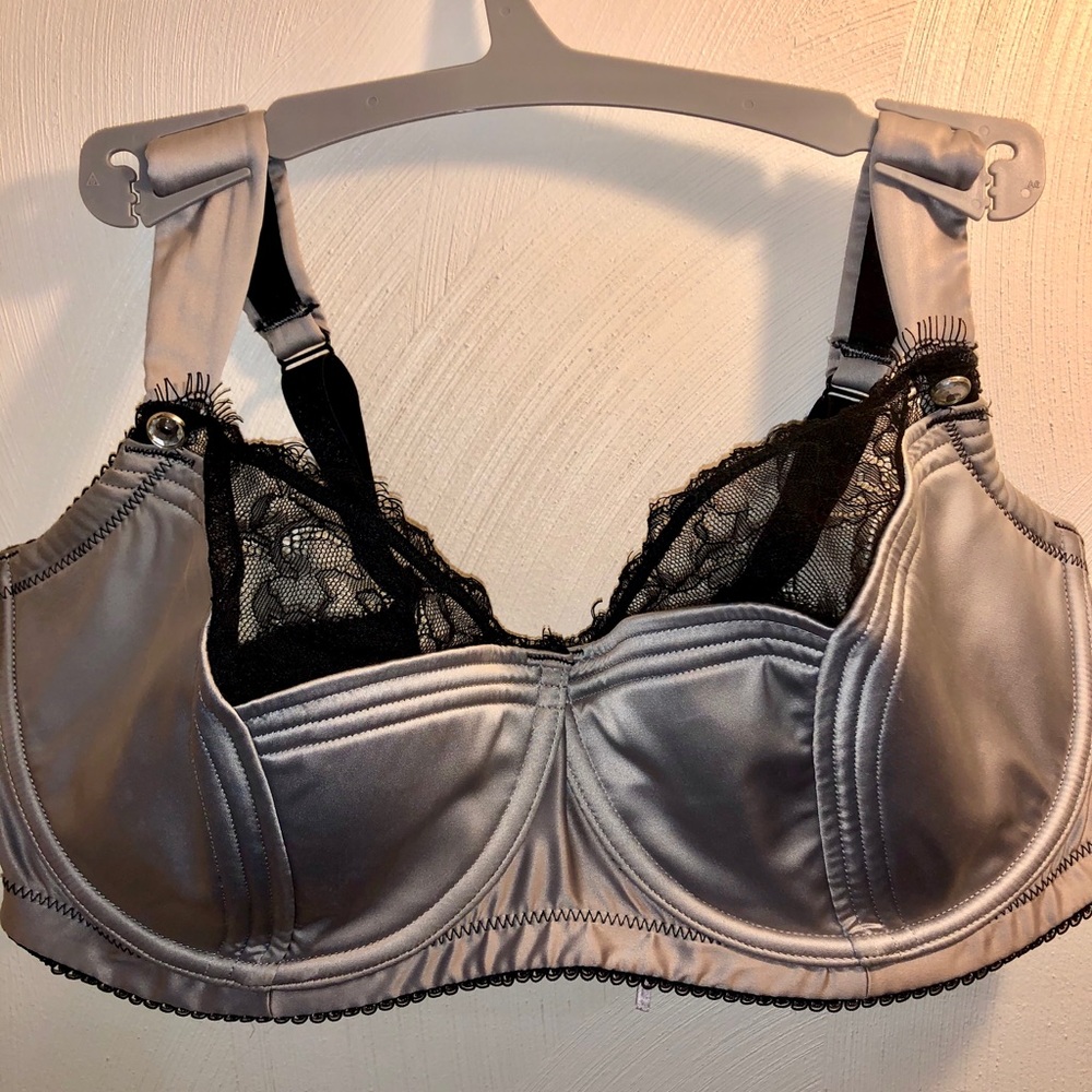 Cacique 38F bra
